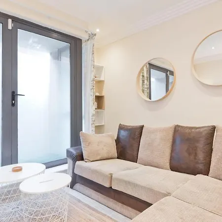 Luxury Ifsc 1 Sleeps 5 Cusf72 Apartment Dublin